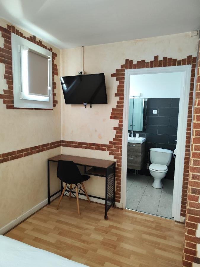 Le Sporting Otel Beaumont-sur-Leze Dış mekan fotoğraf